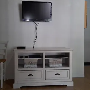 appartement-t2-hyper-centre-luchon.midi-pyreneeshotels.com/